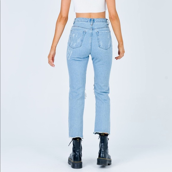 Princess Polly Erisaa Knee Rip Jeans Light Wash - Picture 3 of 8